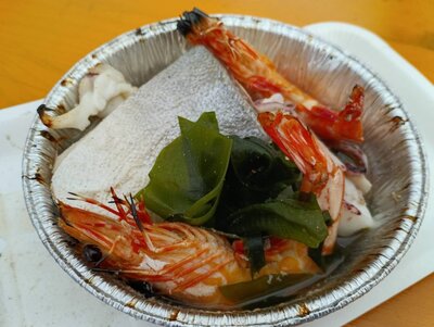 小呂島の海鮮蒸し焼き